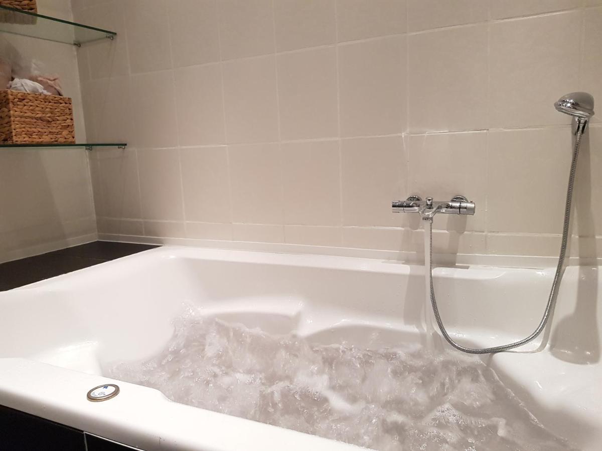 Grosse 130Qm Ferienwohnung Mit Whirlpool Sulzbach  Exteriör bild